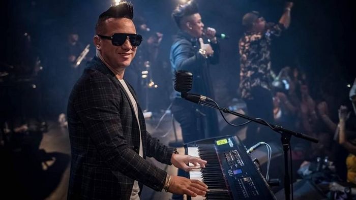 Promociona Maykel Blanco nuevo fonograma y anuncia que cantará Victor Manuelle en Cuba