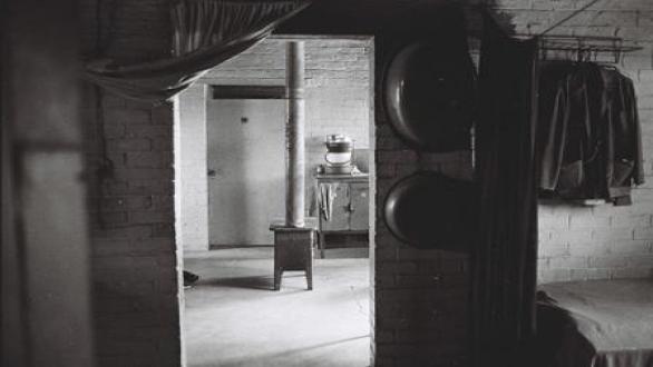 Andrew Tshabangu, Stove in the Next Room (2008) © courtesy of Gallery MOMO