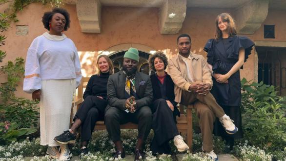 Keyna Eleison, Anna Roberta Goetz, Bonaventure Soh Bejeng Ndikung, Alya Sebti, Thiago de Paula Souza e Henriette Gallus, equipe conceitual da 36ª Bienal de São Paulo © Fundação Bienal de São Paulo