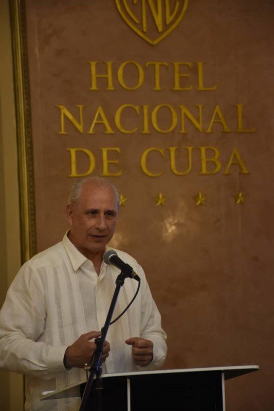 Mr. José Carlos de Santiago intervenes before the presents