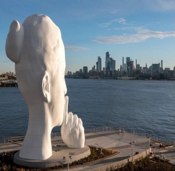 monumental escultura Water's Soul de Jaume Plensa