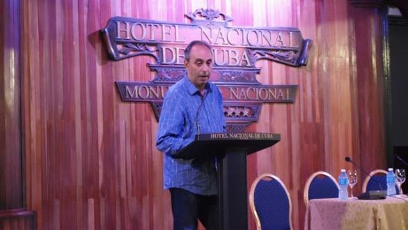 Jorge Luis Frías, director de la Agencia ACTUAR en la premier de la Serie Documental _Unos minutos en la vida de._.jpg