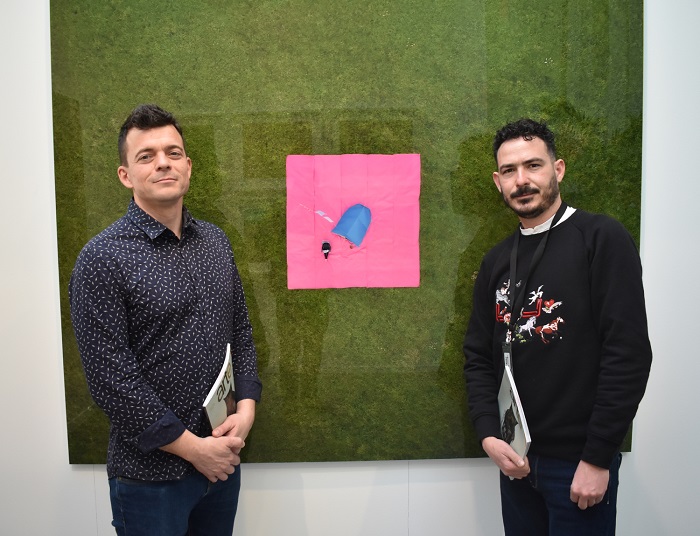 Our special emissary Yordanis Ricardo Pupo with the artist