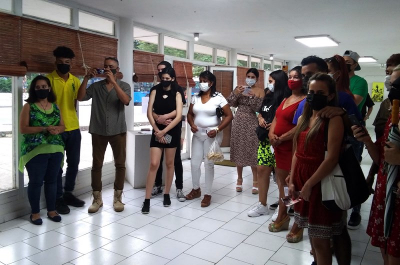 Vista de la muestra Convergencias, G. W.Lam 13.11.2021 