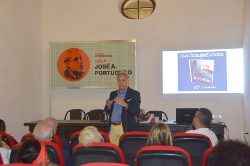 Presentación del texto [R]evoluciona tu prevención de riesgos laborales