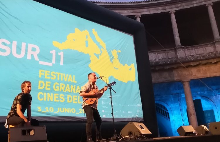 El sevillano Raúl Rodríguez, acompañado por el percusionista Pablo Marín