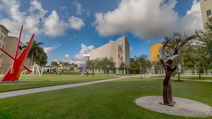 Breakfast in the Park. Miami Art Week events