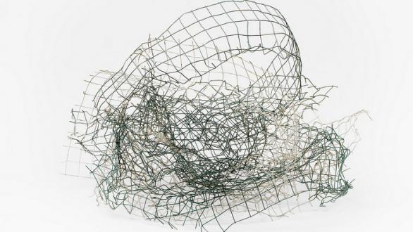 Gego (Gertrud Goldschmidt) (1912-1994) Bug 87/9 (Bicho 87/9), 1987 Iron and paint 41 x 65 x 71 cm MACBA Collection. MACBA Consortium, Long-term loan of Fundación Gego © Fundación Gego Photo: FotoGasull, Courtesy MACBA Museu d’Art Contemporani de Barcelona