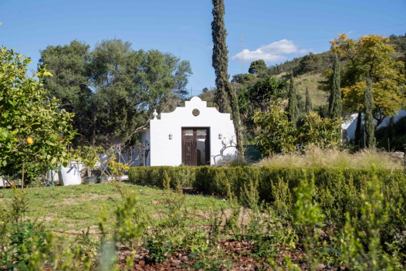 La galería Reiners Contemporary Art abre nuevo espacio en Marbella donde el arte se encuentra con la naturaleza