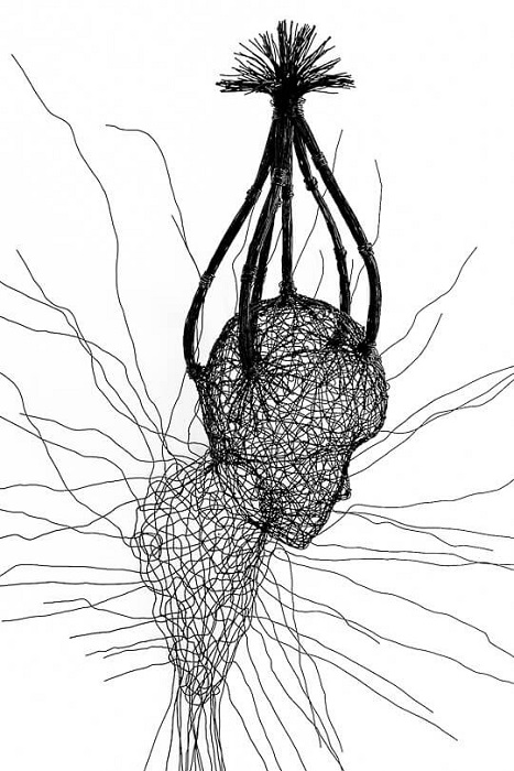 Rémy SAMUZ | "L'unité" | 2018 | 176cm Alt x 98cm A x 22cm P | Hilo de hierro tejido