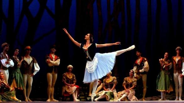 GISELLE (Sadaise Arencibia y cuerpo de baile) foto Nancy Reyes