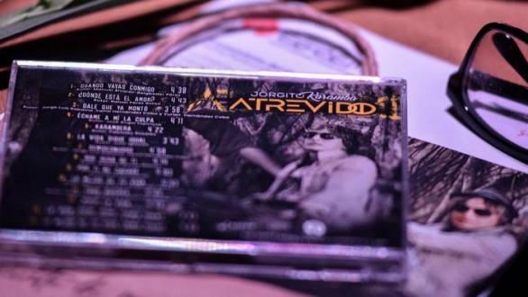 portada del disco Atrevido de Karamba