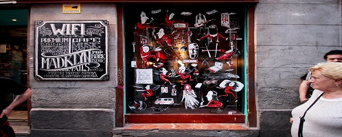 Las obras de Sue975, Parsec! y Cristina Peris Grau, premiadas en ¡Pinta Malasaña! 2017