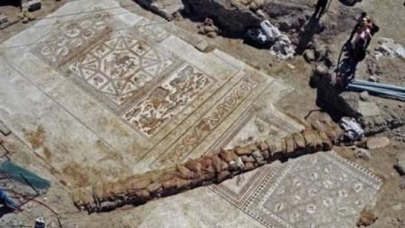 Roman Mosaic from Lod, Israel (detail), Roman, c. 300 CE, excavated at Lod (Lydda), Israel, stone tesserae, Photographs © Israel Antiquities Authority.