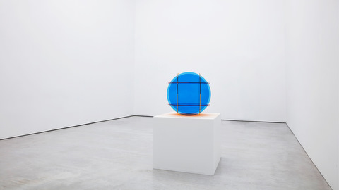 The weight of color. Galería Cayón