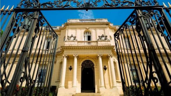 Entrada del Museo Nacional de Artes Decorativas