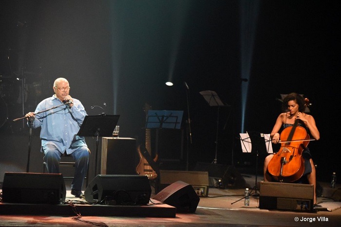 Pablo con la chelista 