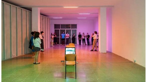Vista de personas en galería anuncia ARCO GalleryWalk
