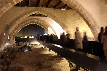 Pamplona nos invita este verano a conocer su historia desde el Archivo Real y General de Navarra