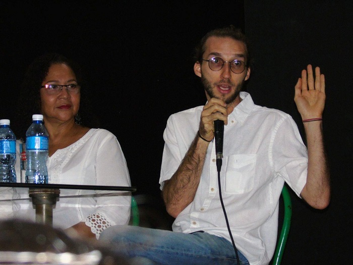 Meredith Carley, actriz de Historias del Canal, Secretaria de la Unión de Artistas de Panamá y Christian Bradford, director del corto El viajero casero