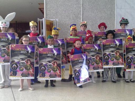 La Colmenita Children Theater Company goes to the circus