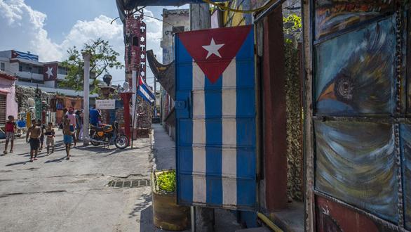 Obras de arte del Callejón de Hamel. Bandera cubana 