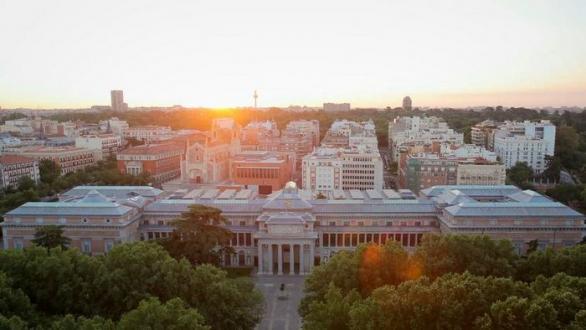 Sea de día o de noche, el Museo Nacional del Prado jamás descansa. Así se ha demostrado tras una nueva edición de El Prado de noche,
