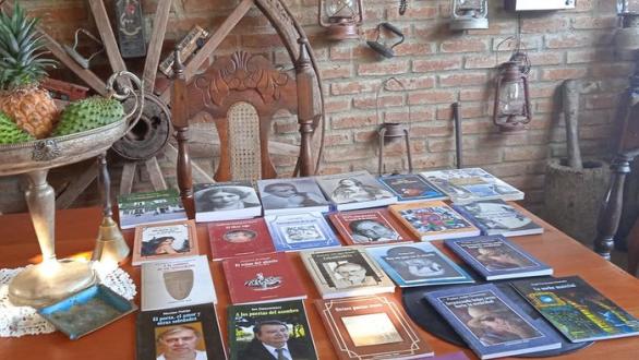 Llegada del Primer Festival Internacional de Poesía de Bayamo a la comunidad de San Pablo de Yao/ Foto Redes Sociales Dial Café