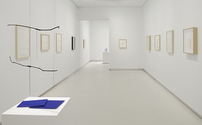 Últimos días: Waltercio Caldas "Dibujos y..."