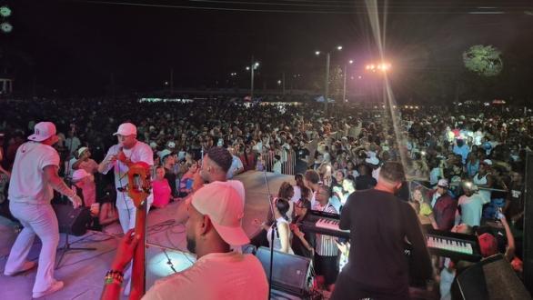Fiestas Cristal por el verano 2025 en Holguín 