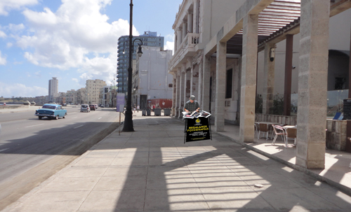 Álvaro José Brunet y sus múltiples obras en la Bienal habanera
