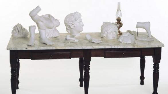 Jannis Kounellis, Untitled, 1974. Collection Walker Art Center, Minneapolis. Foto: Cortesía Walker Art Center, Minneapolis. © 2023 Artists Rights Society (ARS), Nueva York/SIAE, Roma. © Estate of Jannis Kounellis.