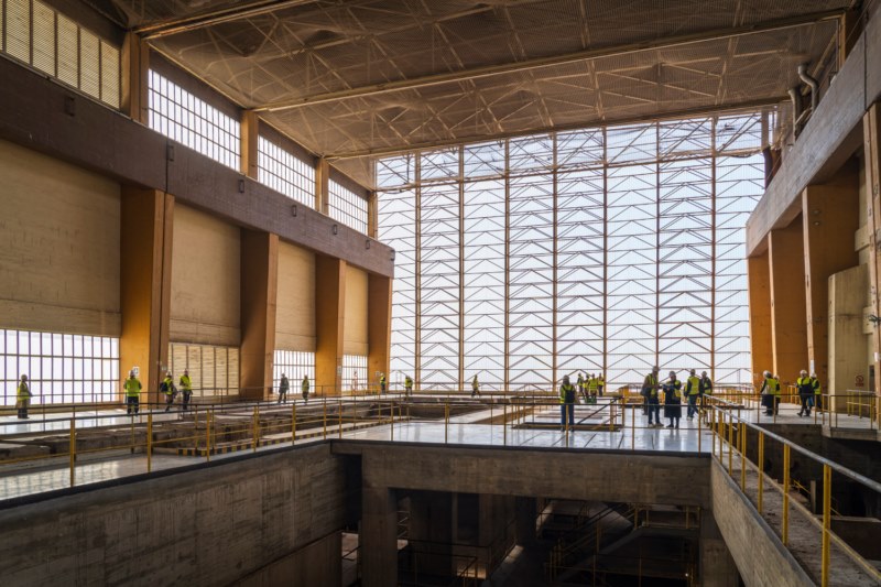 Manifesta Barcelona. Interior recinto de las Tres Chimeneas 