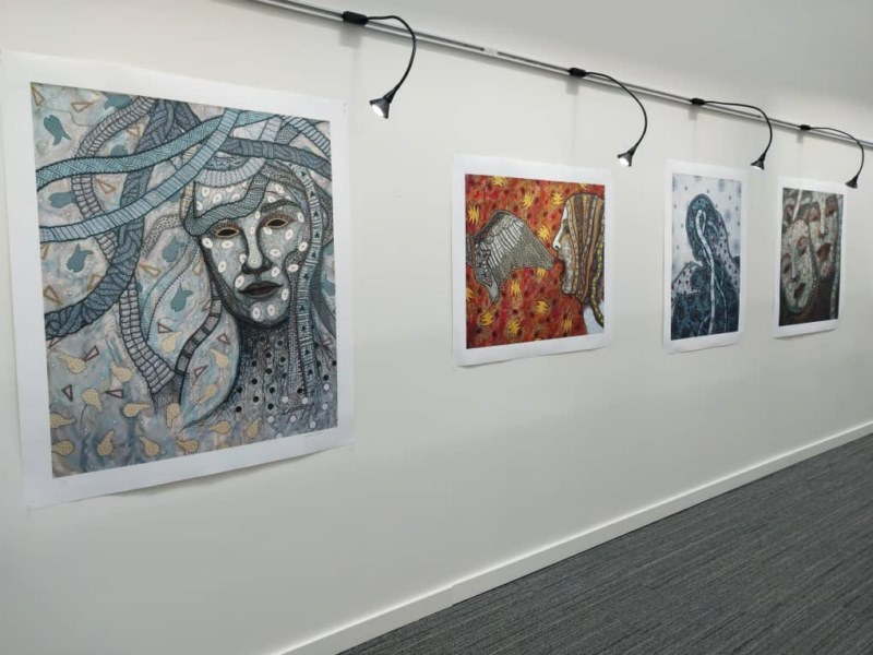 Grabados singulares de López Oliva en Galería californiana