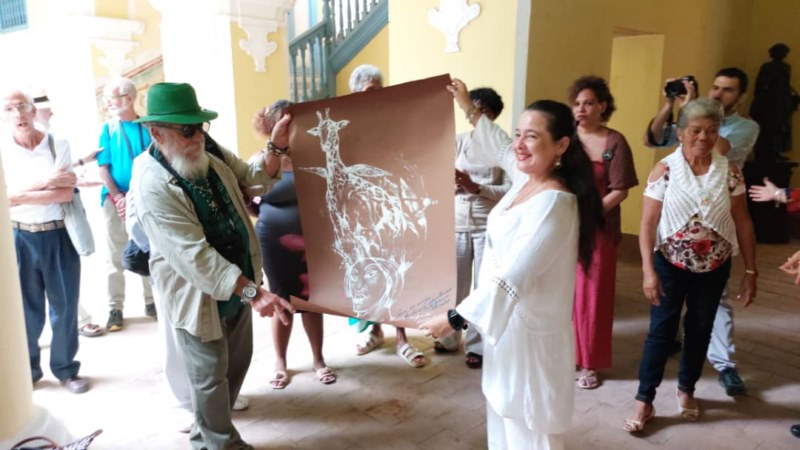 exposición “Tejidos paralelos”