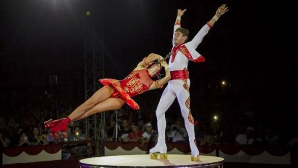 Patines Acrobáticos del dúo Angeles CARPA DE BRONCE en Circuba 2018
