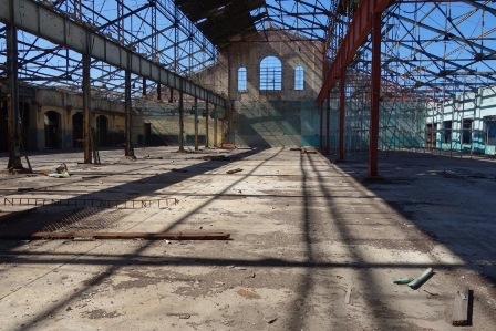 Montañas con una esquina rota en Bienal cubana de Arte