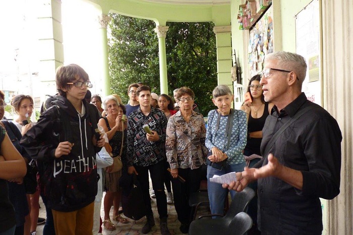 Emilio Florez Abín presenta su expo Arbol_esencias