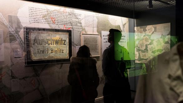 Auschwitz. No hace mucho. No muy lejos.    