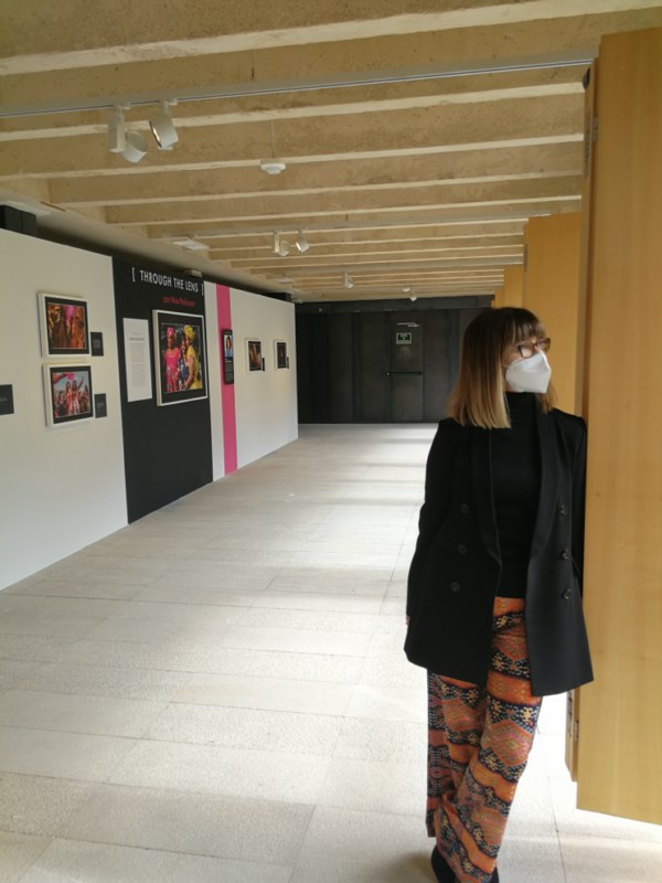 Marisa Flórez en la exposición Women, un siglo de cambio