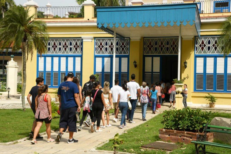 Imágenes de ediciones anteriores de Rutas y Andares. Fotos de Nestor Martí, por cortesía de la Oficina del Historiador de la Ciudad de La Habana.