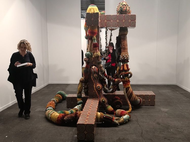 Obra de Joana Vasconcelos, galería Horrach Moya, Palma de Mallorca