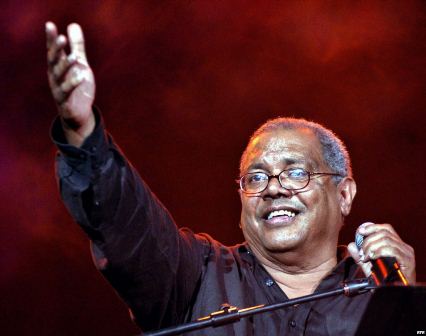 Cantautor cubano Pablo Milanés aporta trova a Bienal de La Habana 