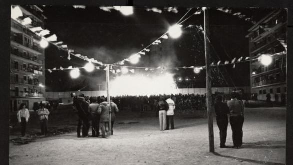 Fuegos artificiales en la fiestas de la urbanización de Huerta de la Salud 1979 - José Luis López