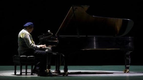 persona al piano- chucho valdés
