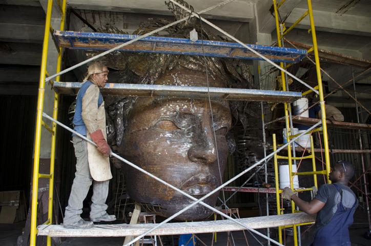 Novedosa escultura para la ciudad