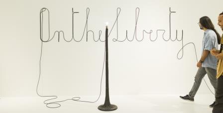 Feria de galerías de arte rinde homenaje a "vectores" del arte contemporáneo