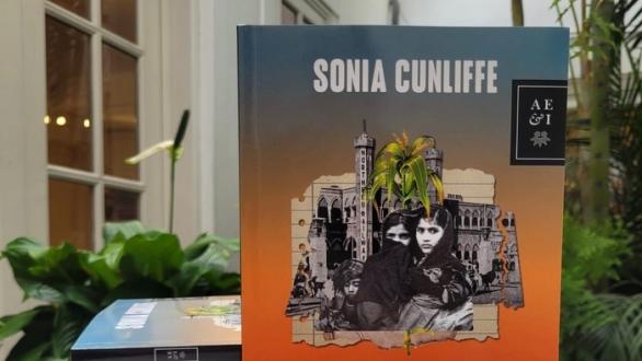 Sonia Cunliffe presenta El tropiezo del sol