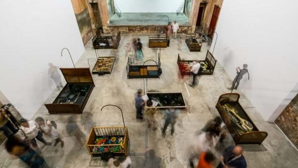 "Jardin-Lavoir", 2000-2017, Águila de Oro. Foto: Nestor Kim