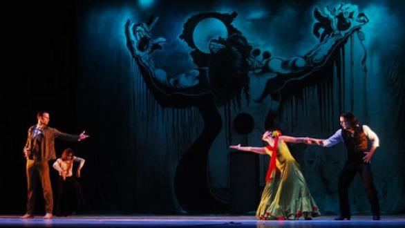 bailarines en escena